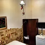 Herakles B&B Çeşme