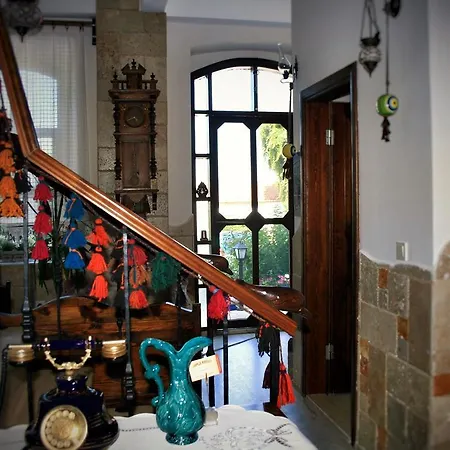 فندق مبيت وإفطار Herakles Çeşme