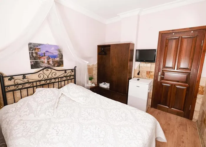 Oda ve Kahvaltı Herakles Butik Çeşme