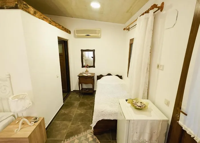 Herakles Bed & Breakfast *