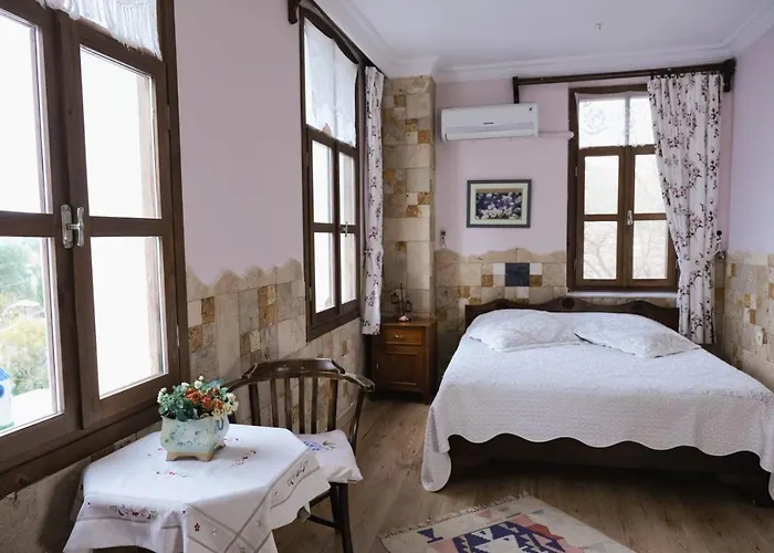 Oda ve Kahvaltı Herakles Butik