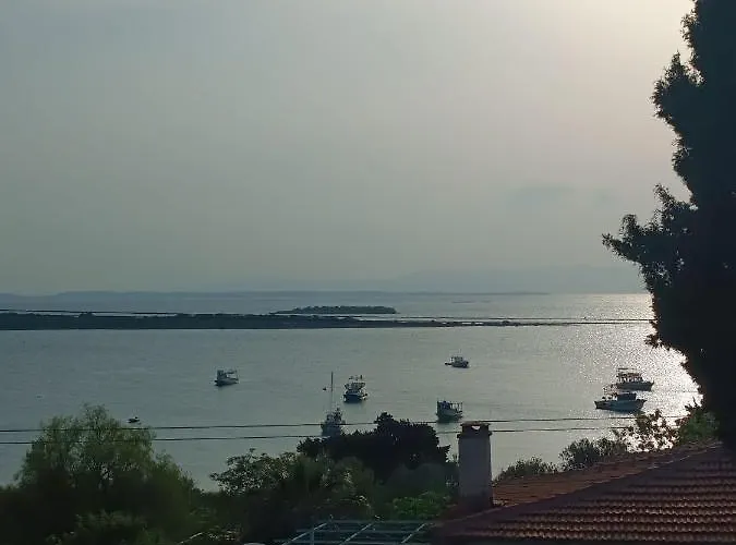 Oda ve Kahvaltı Herakles Butik Çeşme