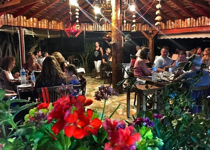 Herakles Butik Oda ve Kahvaltı Çeşme