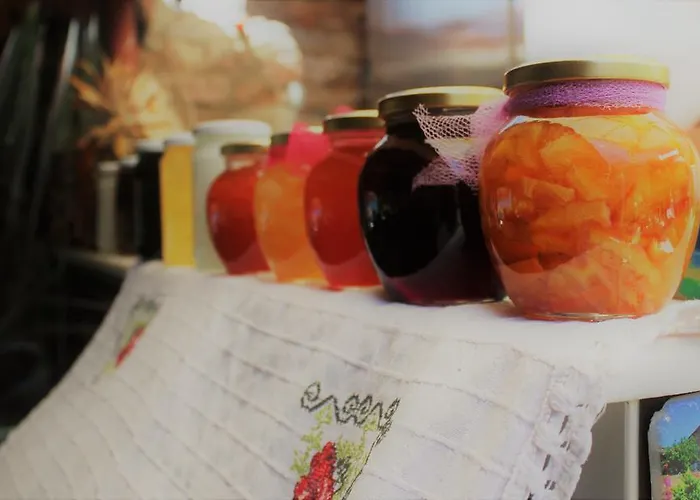 Oda ve Kahvaltı Herakles Butik Çeşme