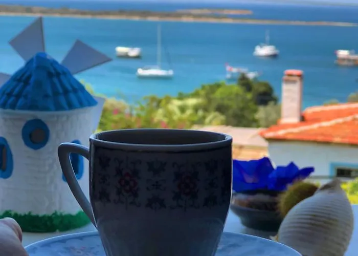 Herakles Butik Çeşme