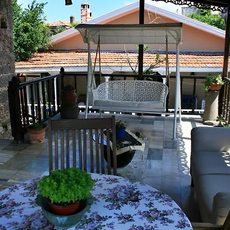 Herakles Frühstückspension *