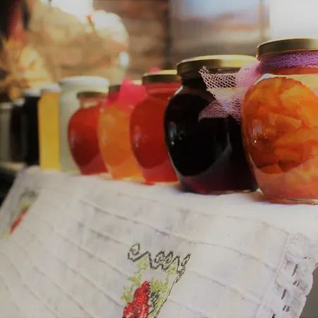 ベッド・アンド・ブレックファスト Herakles Çeşme